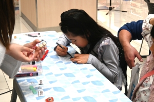 ねこまるストラップ作りの様子.JPG