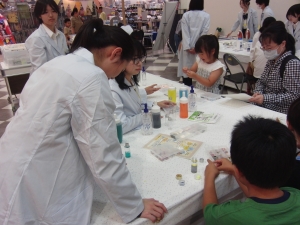 オーシャンボトル作りの様子.JPG