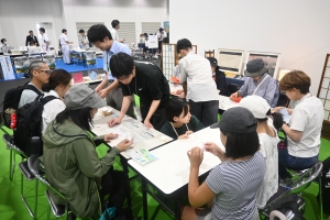 折り紙体験の様子①.JPG