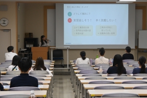 講演会の様子①.JPG