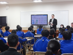 鳶ヶ池中学校②.JPG